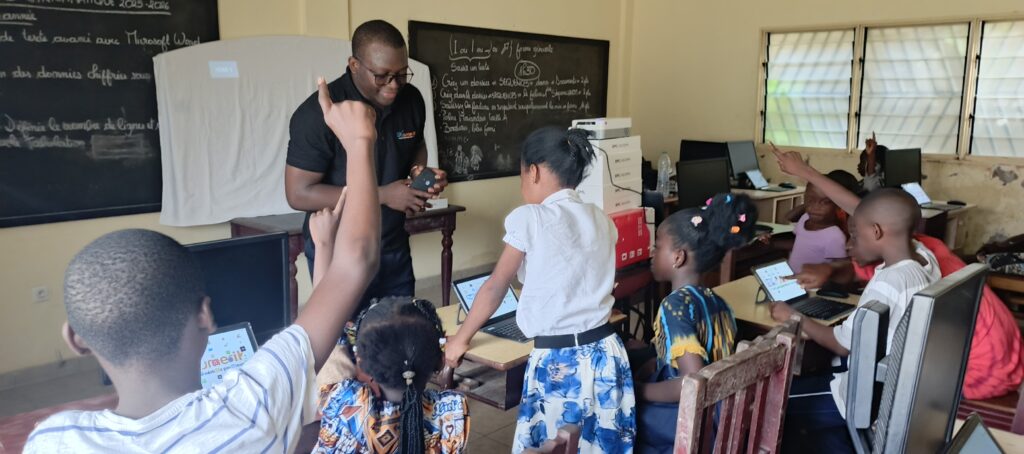 0 3248x1440 0 0 {} 0 24# 0 3248x1440 0 0 {} 0 24#